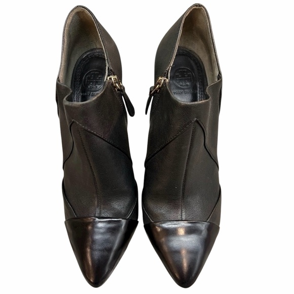 TORY BURCH black leather stiletto heeled ankle boot. 🖤🖤 - Picture 5 of 5